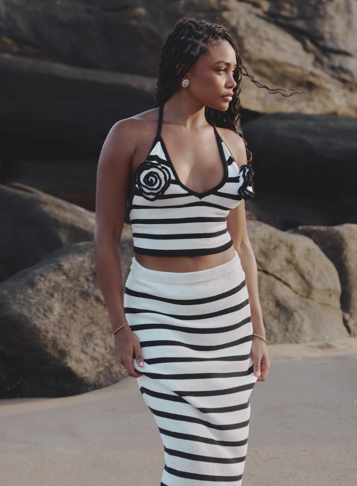 Colour:Ivory